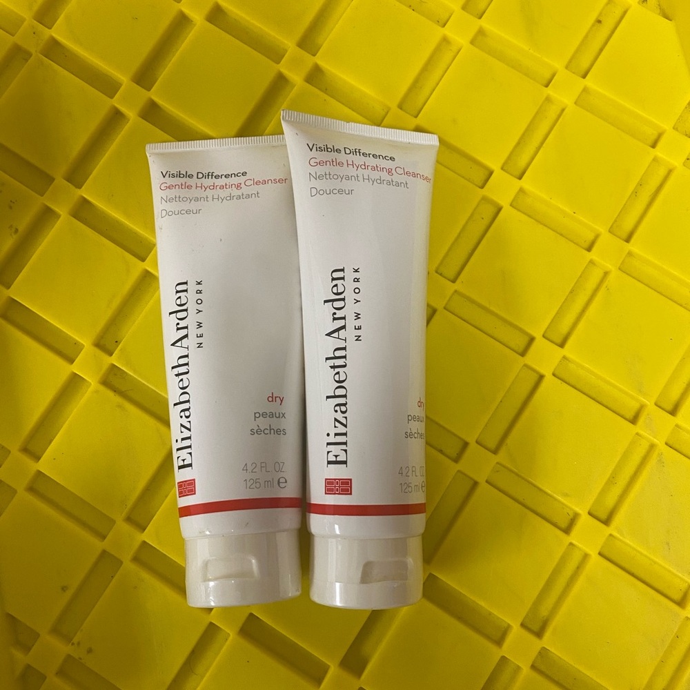 LOT OF 2 Elizabeth Arden Visible Difference dry skin